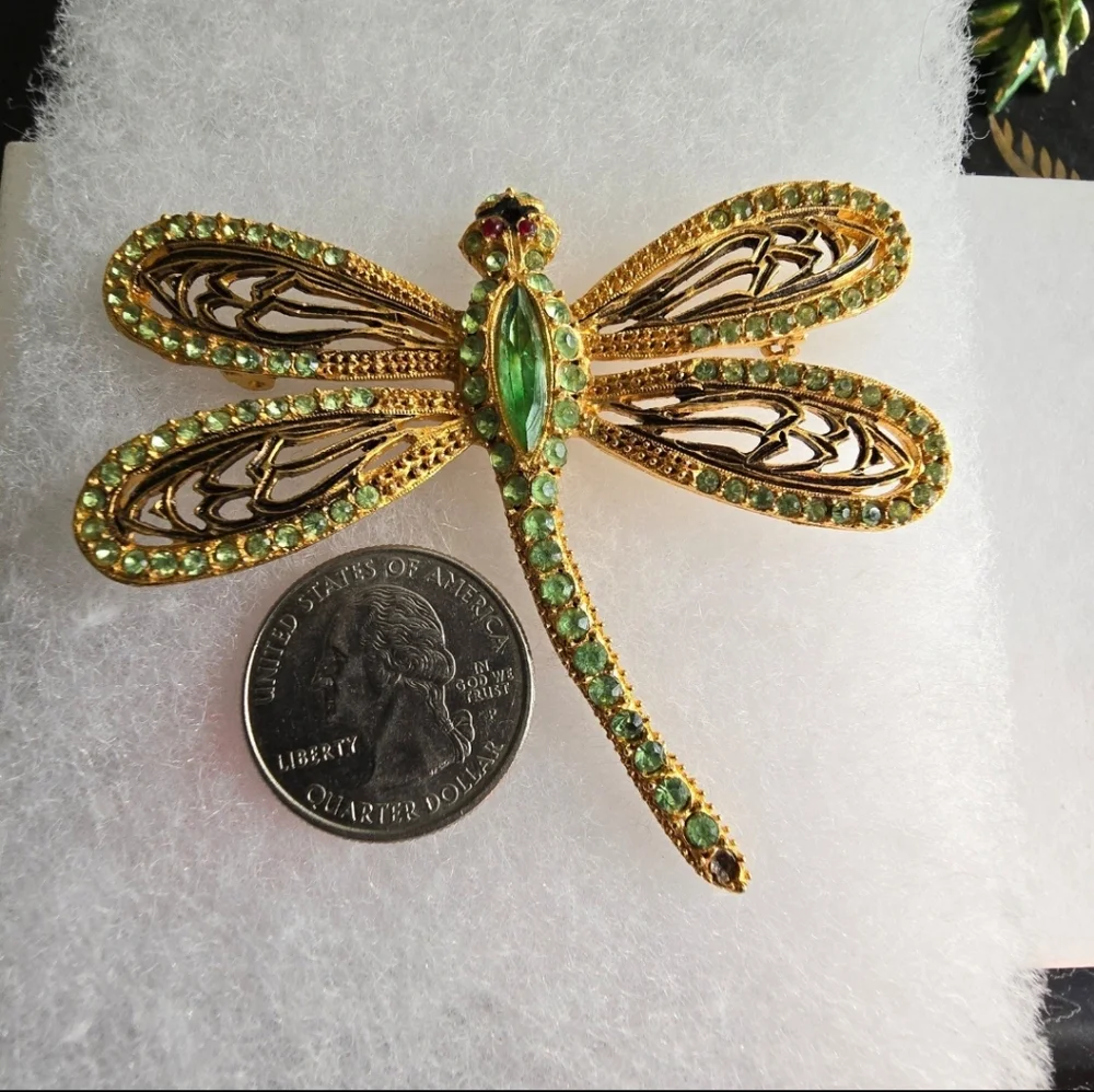 Vintage dragonfly brooch green rhinestones gold tone pin insect bug damselfly
